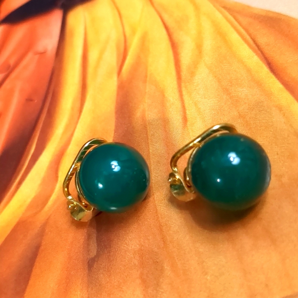 (FIND)JADE EARRINGS